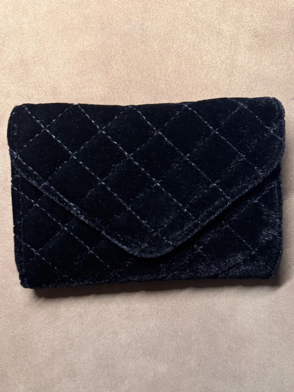 Quilted Velvet Envelope Clutch Phone Case in Black